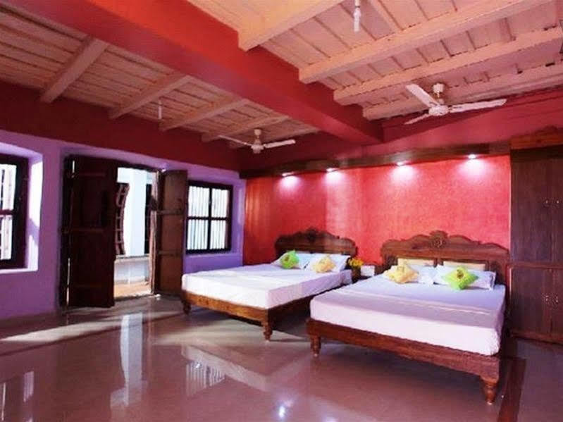 Southcanal Holidays Alappuzha Buitenkant foto