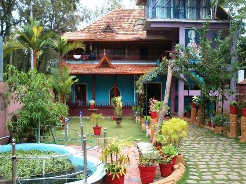 Southcanal Holidays Alappuzha Buitenkant foto